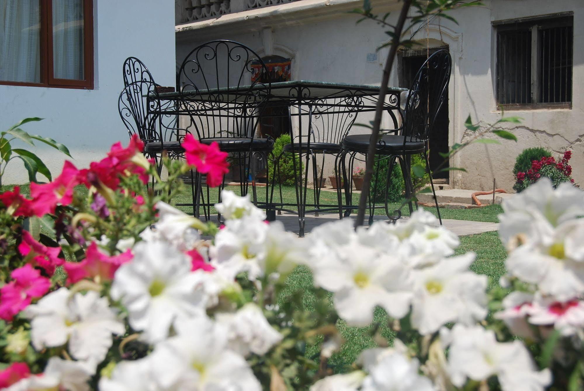 Hotel Dream City Kathmandu Buitenkant foto